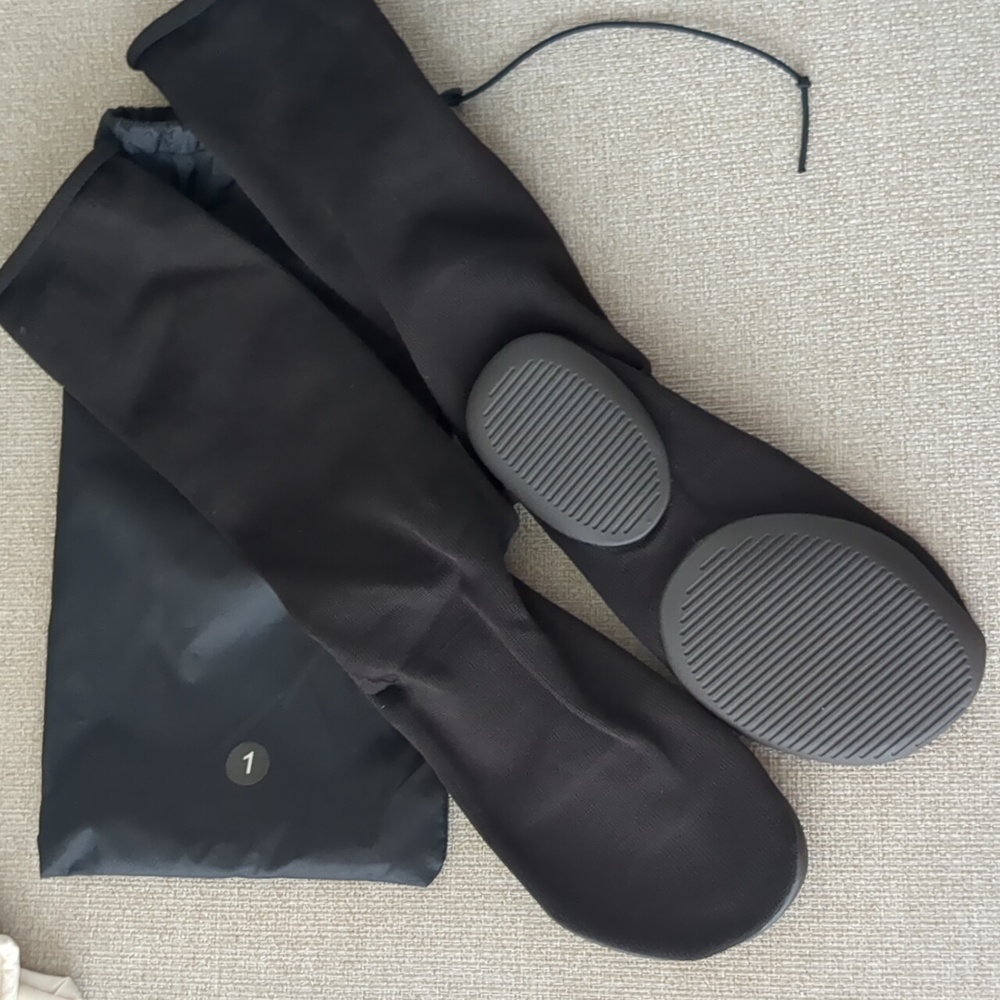 New Yeezy YZY Pods Size 1 Unisex with Bag 6 6.5 7 7.5 8 8.5 plus packing slip